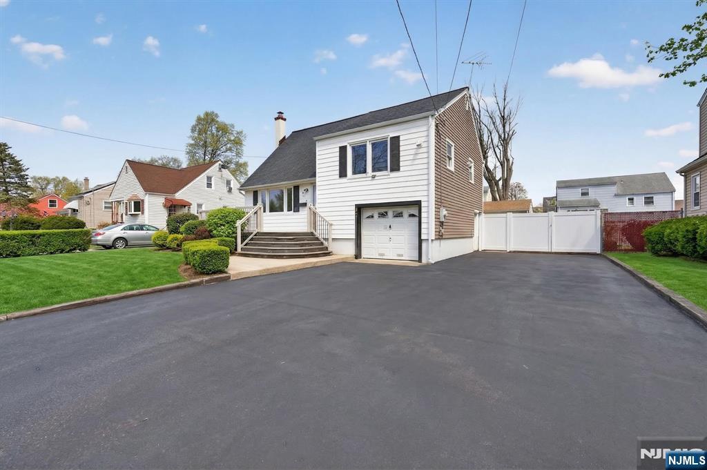 514 Melrose Avenue - Photo 3