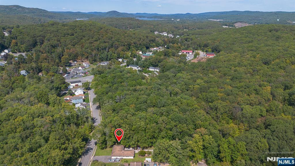 114 Van Dam Avenue - Photo 3