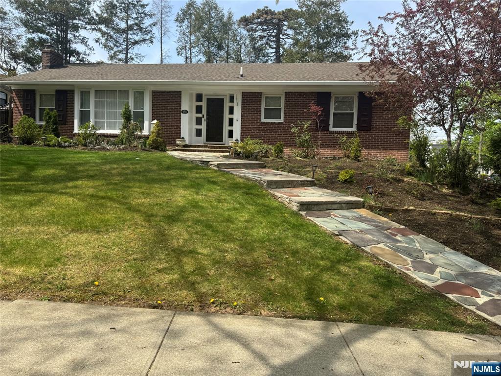 493-495 Berkeley Avenue - Photo 1