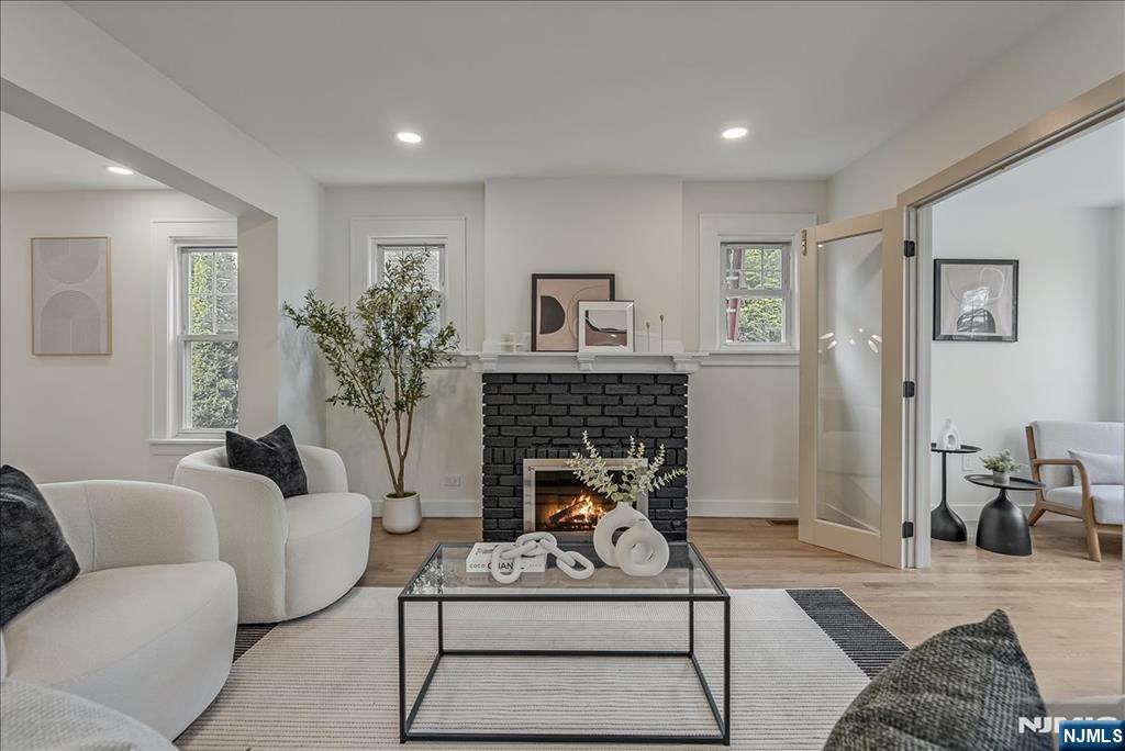 210 Paterson Avenue - Photo 4