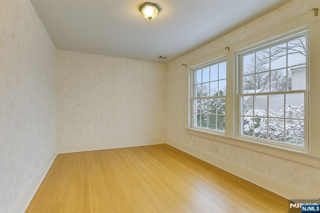 314 Knickerbocker Road, Tenafly, NJ, 07670