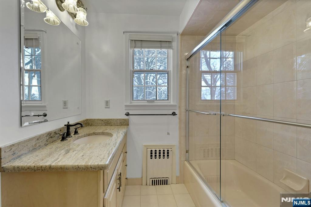 314 Knickerbocker Road, Tenafly, NJ, 07670