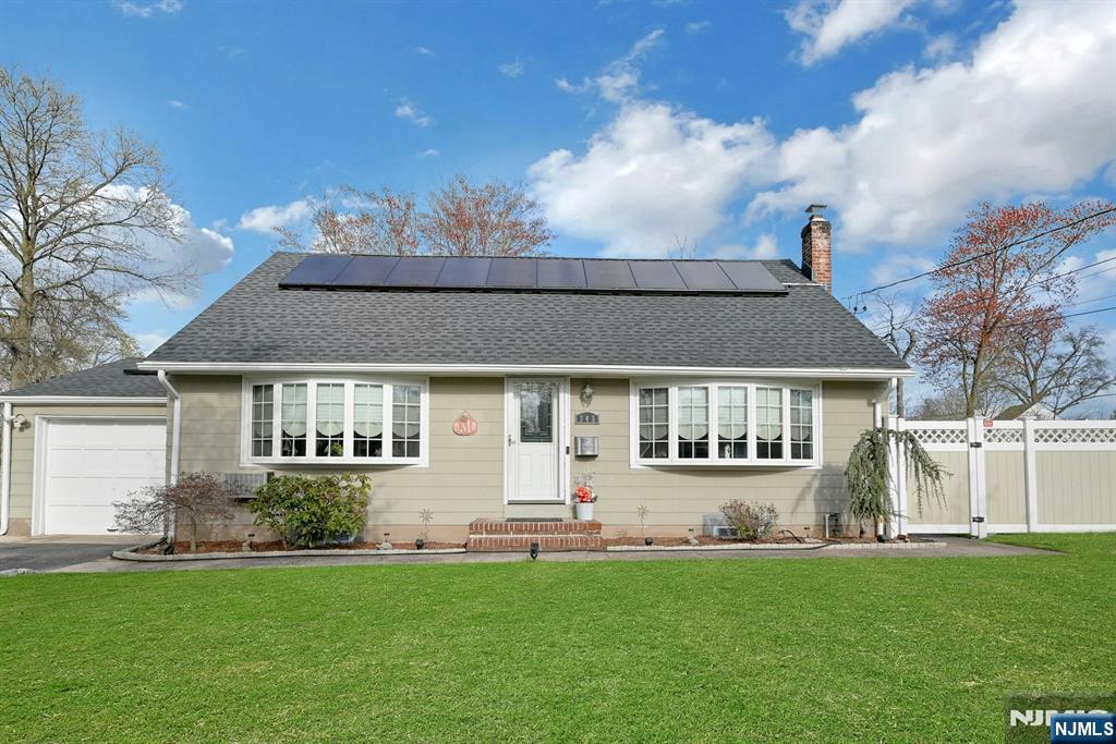 345 Grove Street - Photo 2