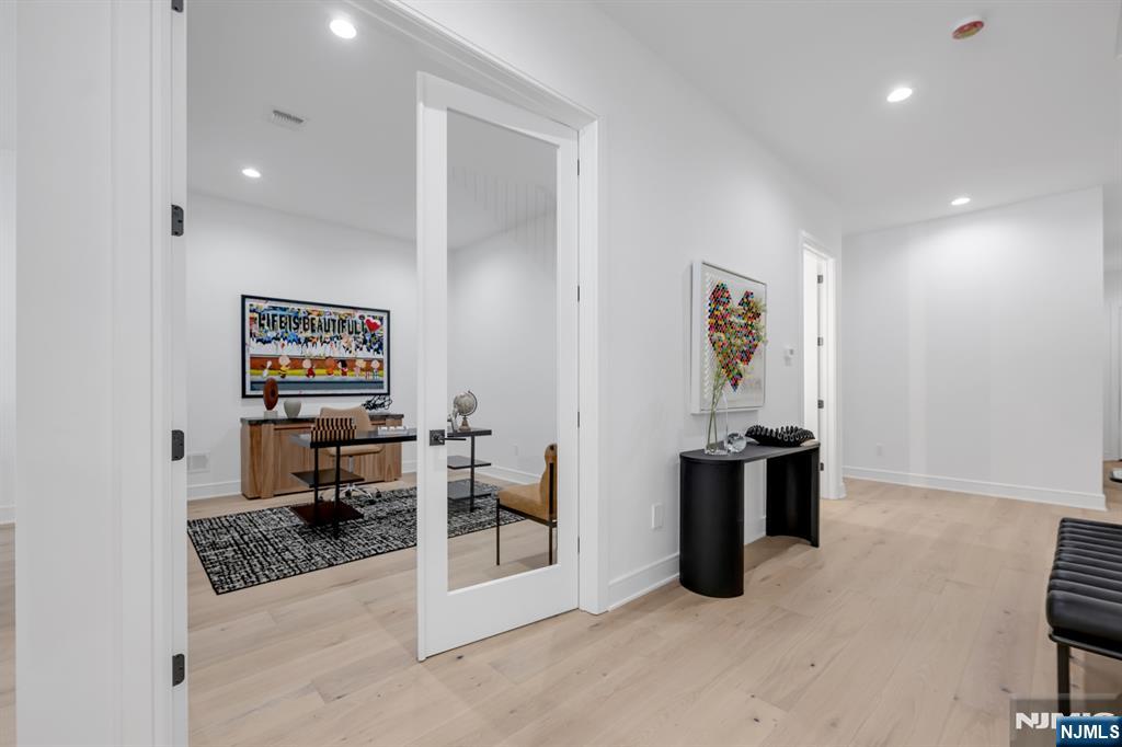 18 Feldman Court — photo 16