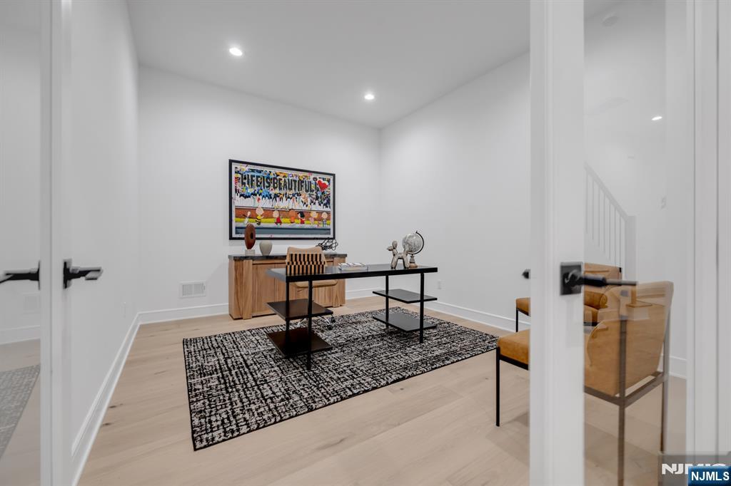18 Feldman Court — photo 18