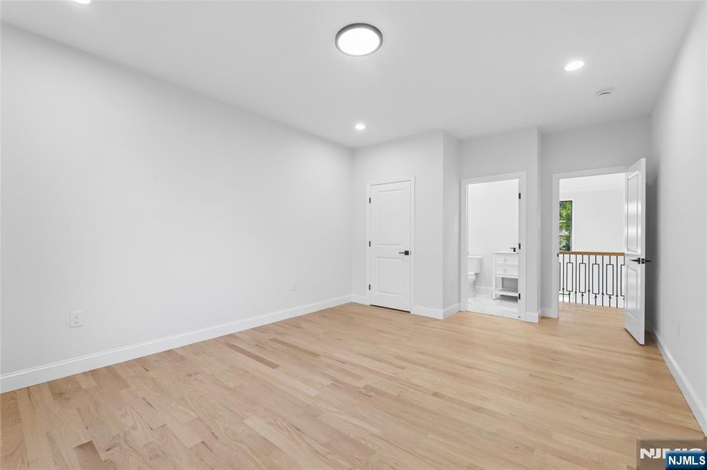 532 Hobart Road — photo 26