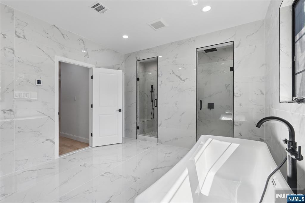 532 Hobart Road — photo 40