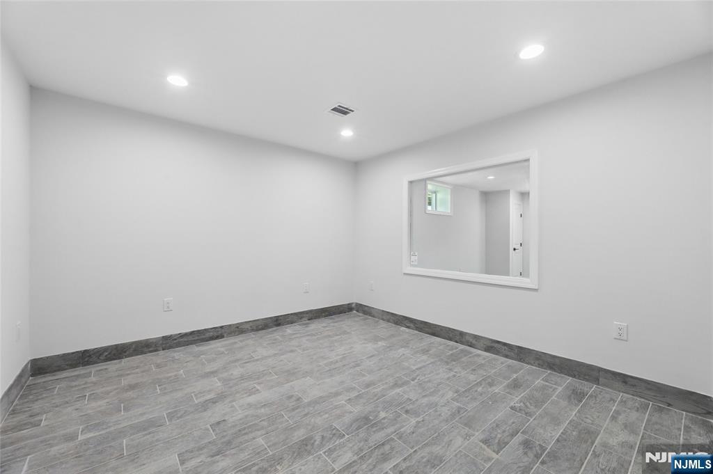 532 Hobart Road — photo 42