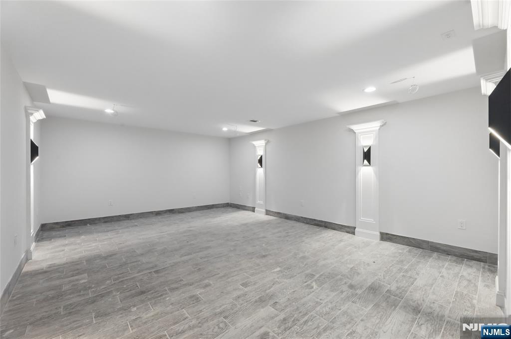 532 Hobart Road — photo 44