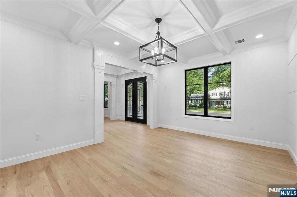 532 Hobart Road — photo 8