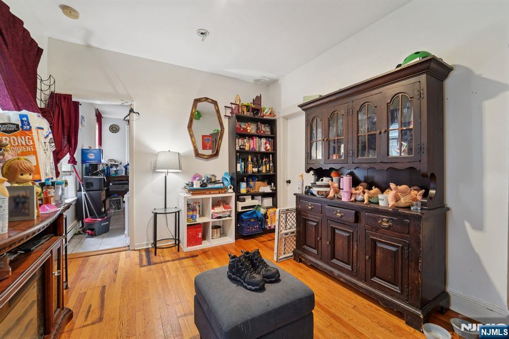 6 4th Street, Passaic, NJ, 07055