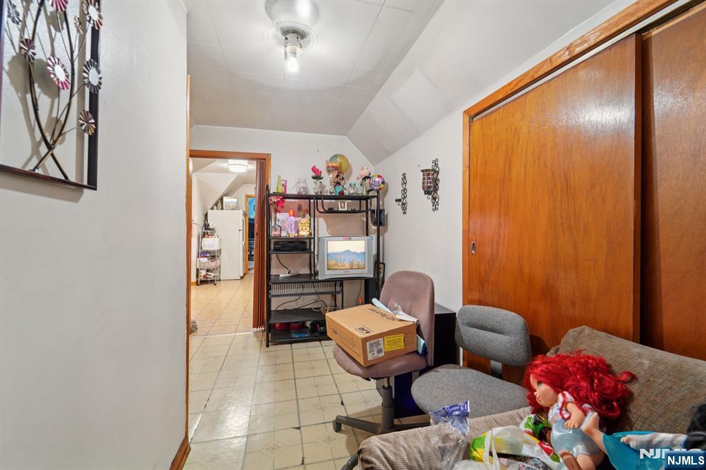 6 4th Street, Passaic, NJ, 07055