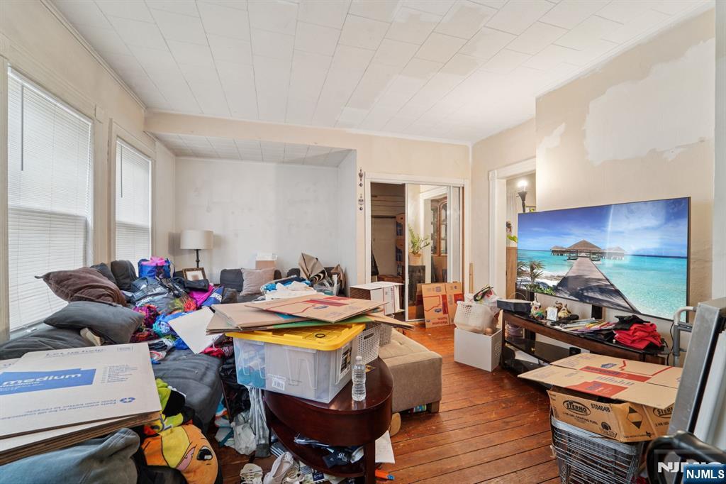 6 4th Street, Passaic, NJ, 07055