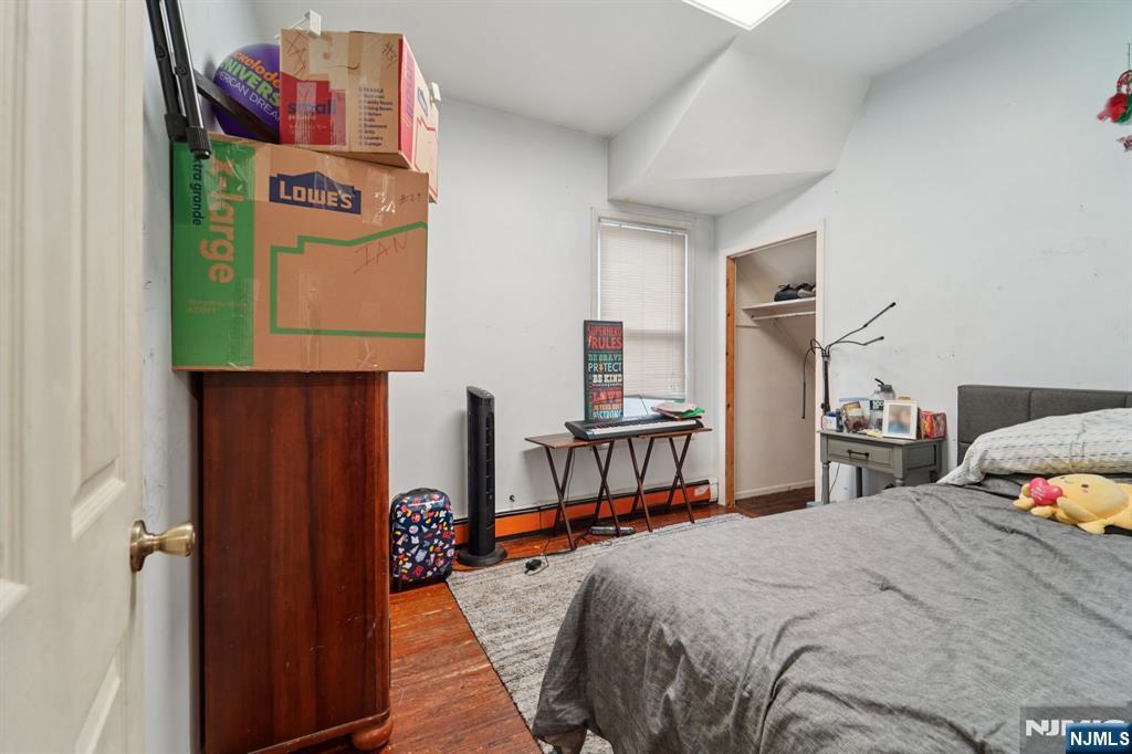 6 4th Street, Passaic, NJ, 07055