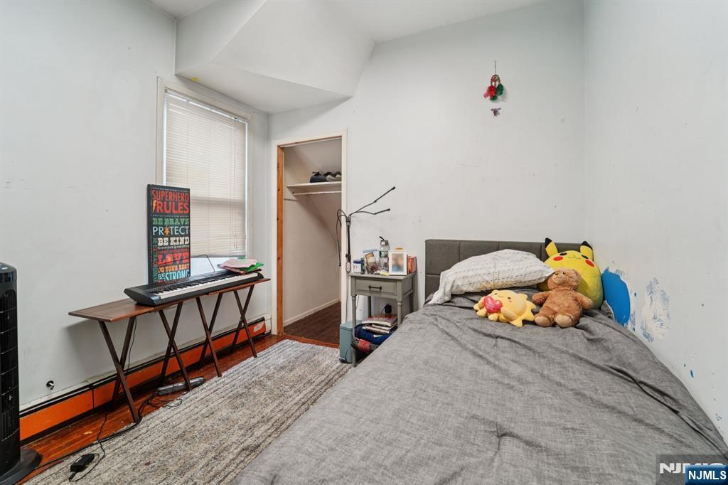 6 4th Street, Passaic, NJ, 07055