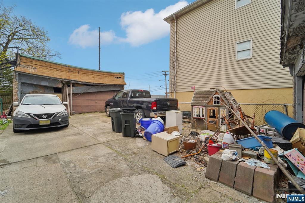 6 4th Street, Passaic, NJ, 07055