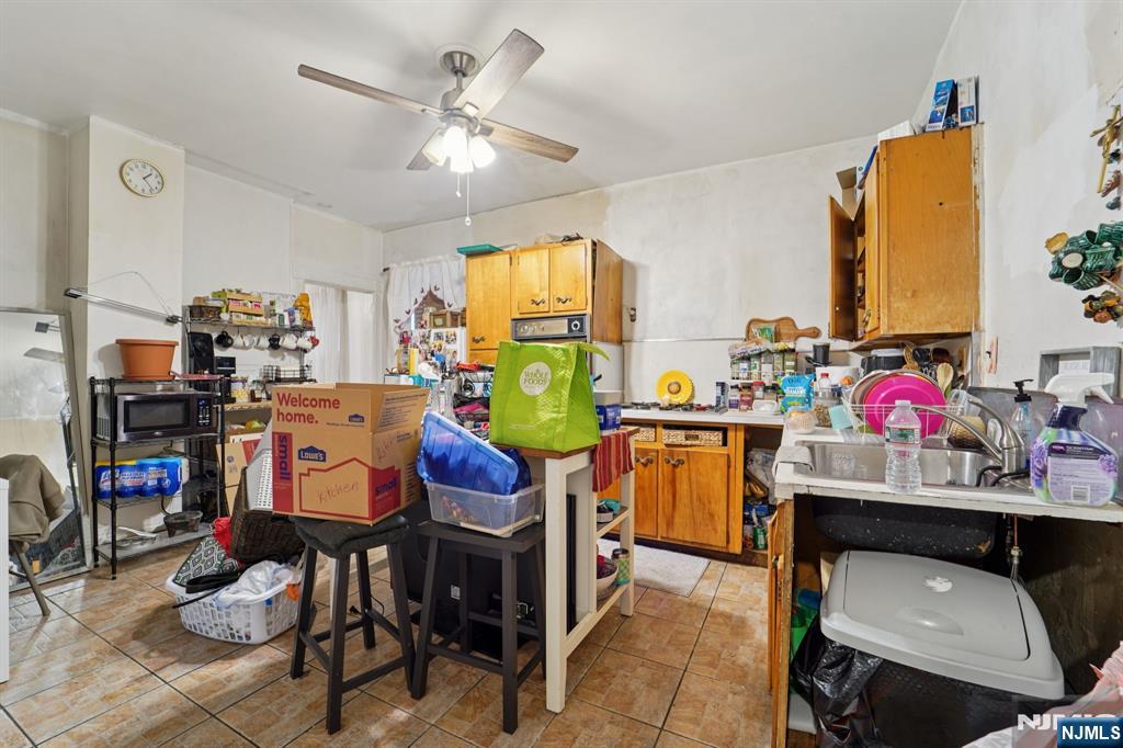 6 4th Street, Passaic, NJ, 07055