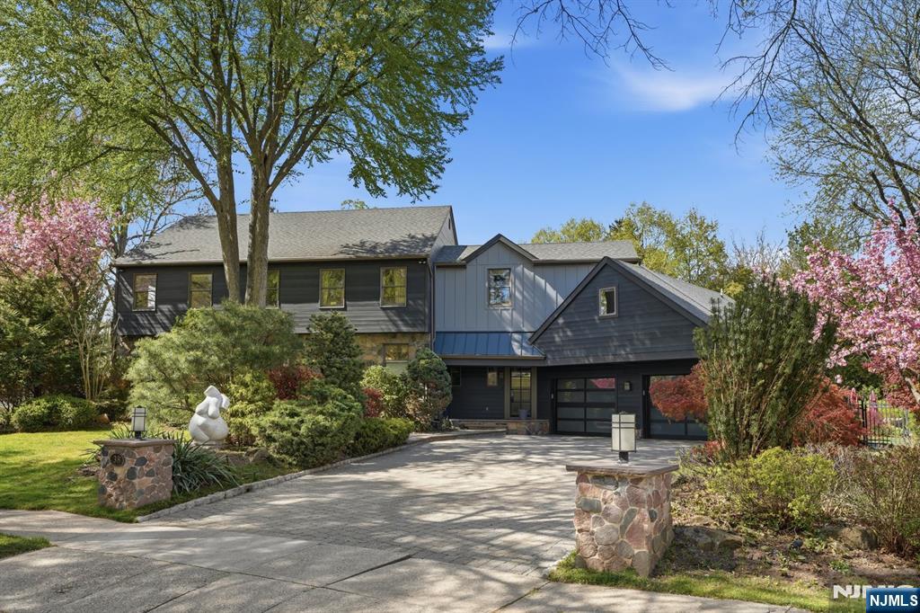 38 Trautwein Crescent, Closter, NJ, 07624