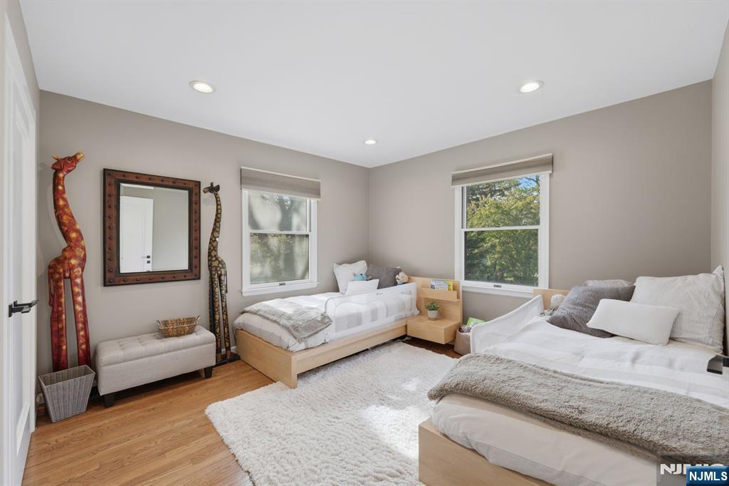 38 Trautwein Crescent, Closter, NJ, 07624