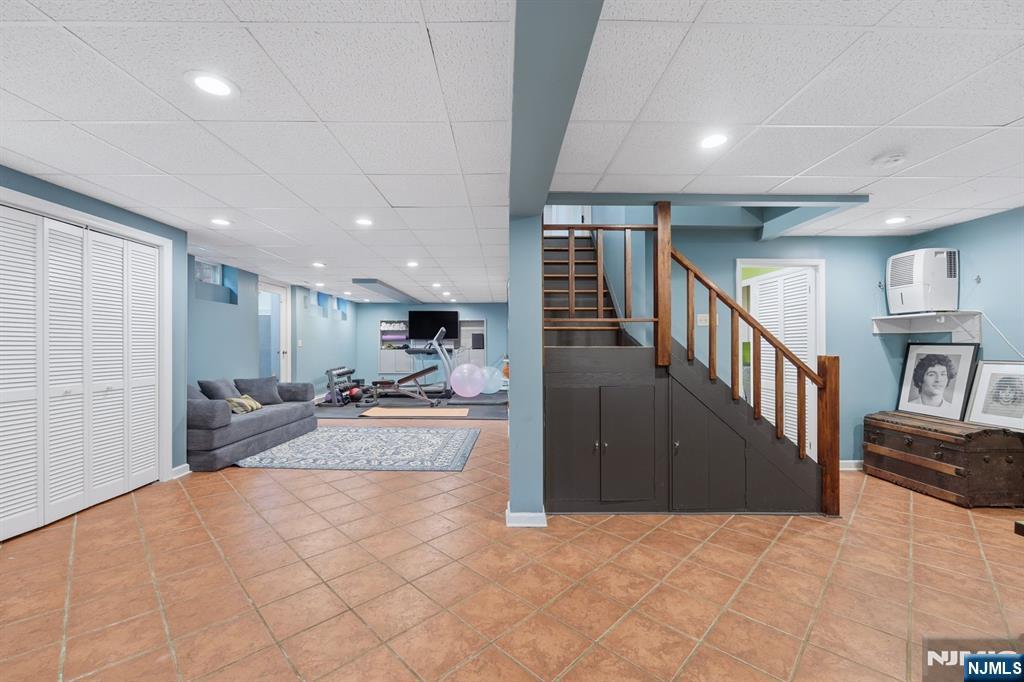 38 Trautwein Crescent, Closter, NJ, 07624