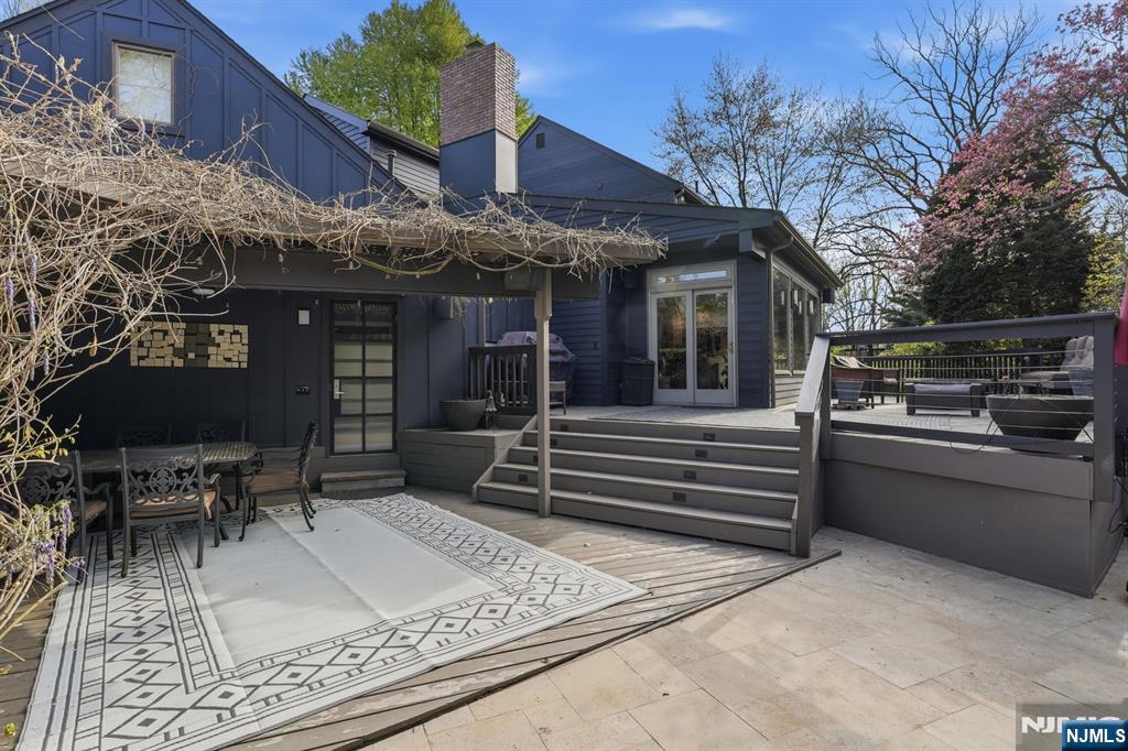 38 Trautwein Crescent, Closter, NJ, 07624