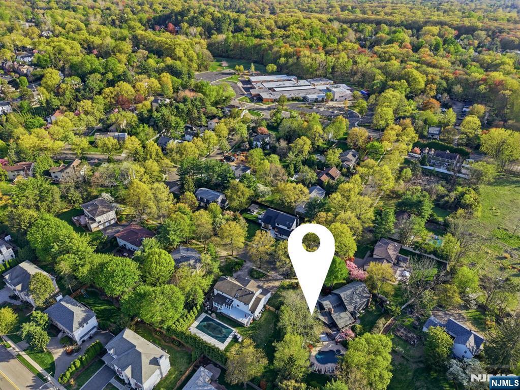 38 Trautwein Crescent, Closter, NJ, 07624