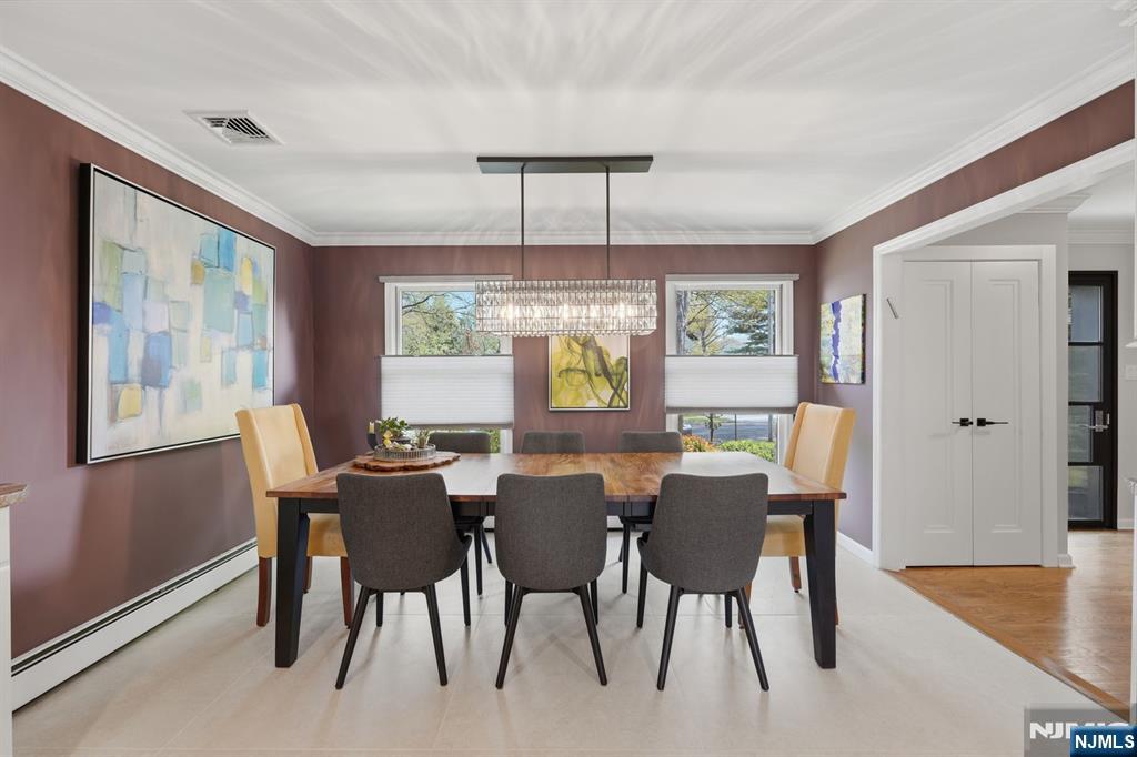 38 Trautwein Crescent, Closter, NJ, 07624