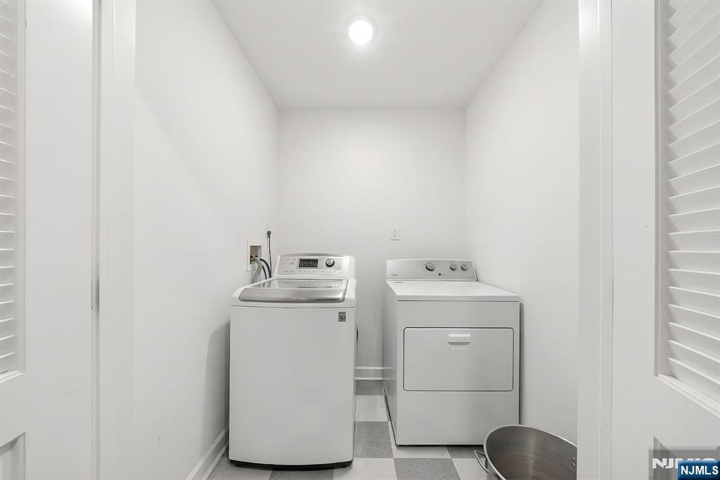 420 18th Avenue — photo 19