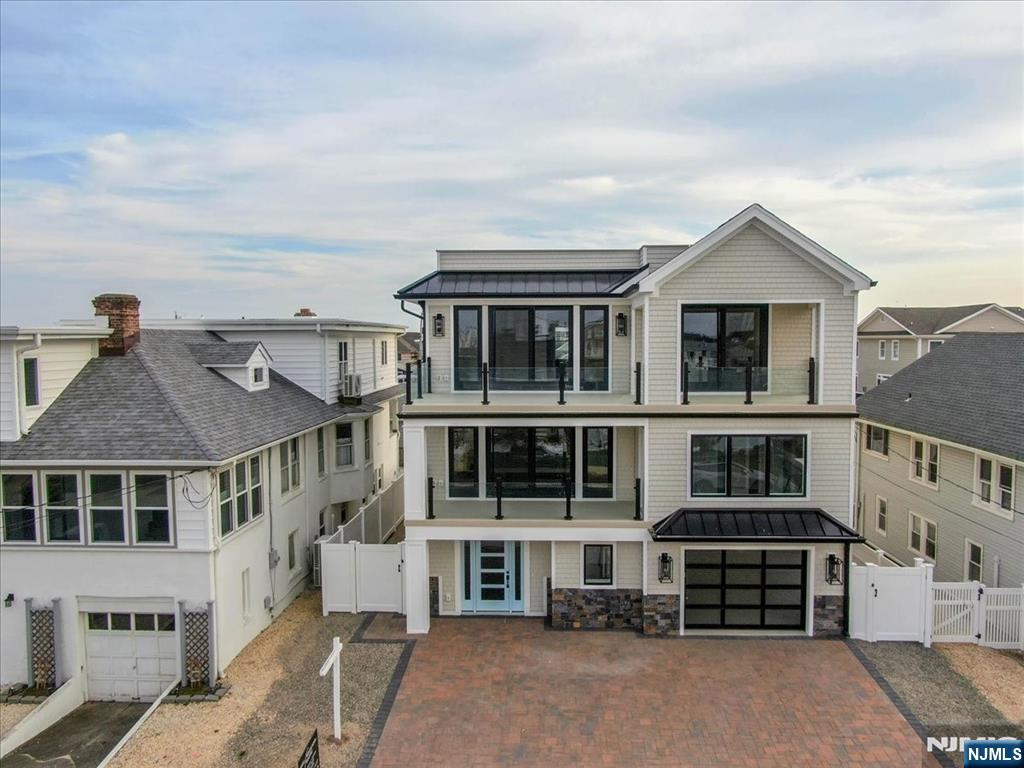 17 I Street - Photo 2