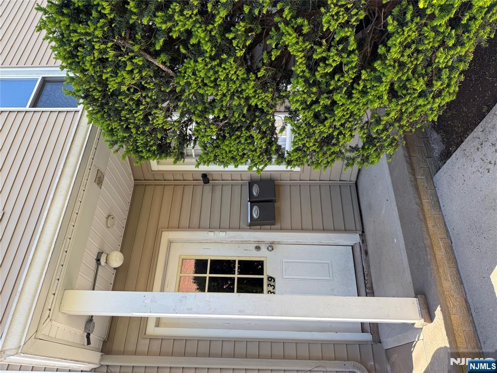 339 6th Street - Photo 1
