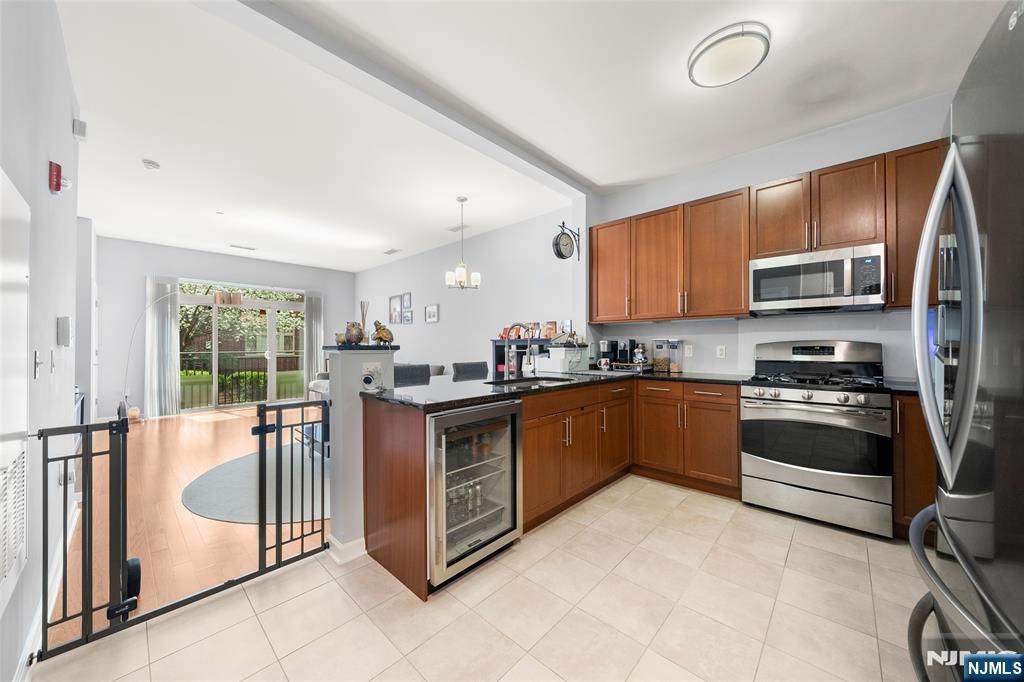 1120 Riverview Avenue 120 - Photo 2