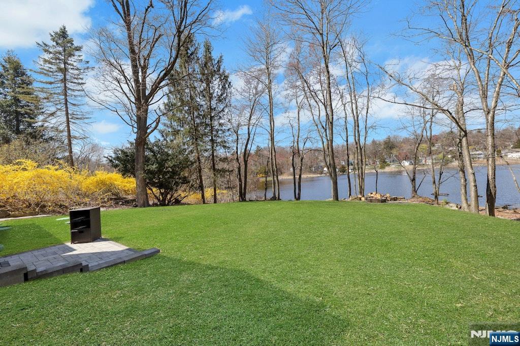 23 Upper Mountain Glen Lake Drive, West Milford, NJ 07480 Listing Photo  20