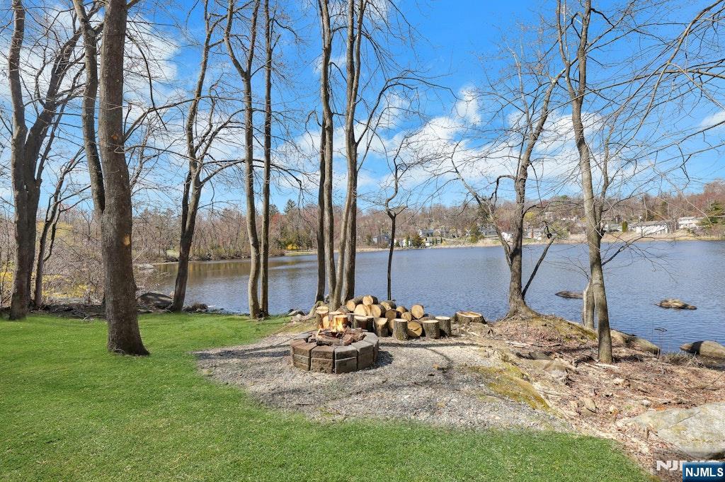 23 Upper Mountain Glen Lake Drive, West Milford, NJ 07480 Listing Photo  21