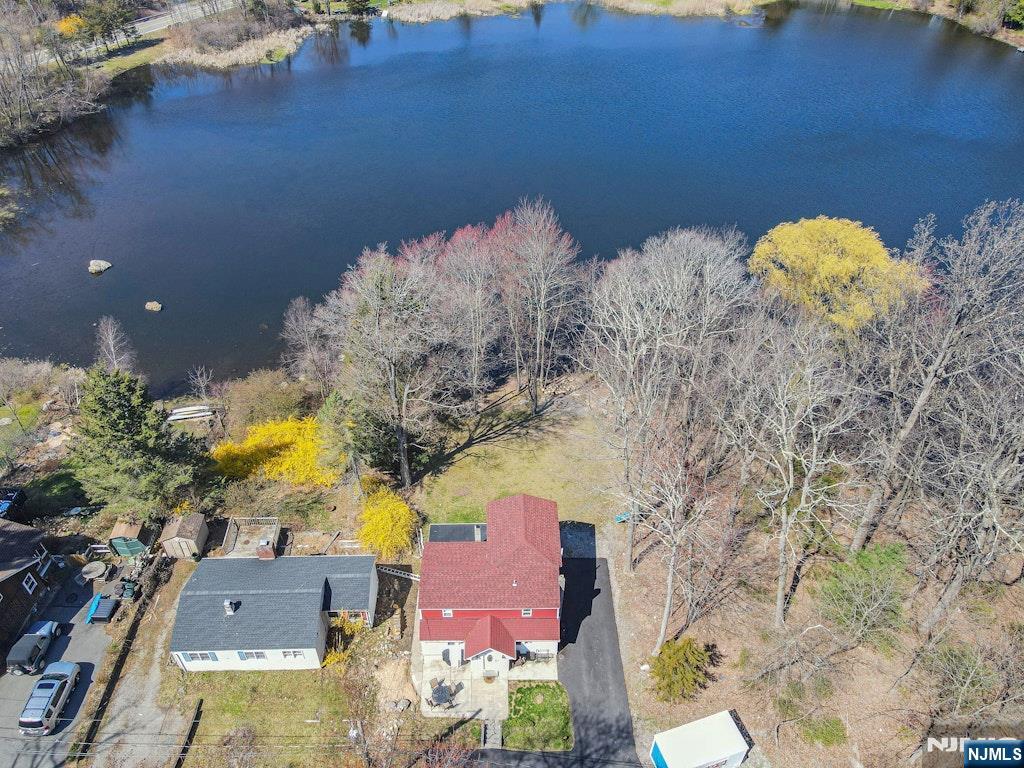 23 Upper Mountain Glen Lake Drive, West Milford, NJ 07480 Listing Photo  26