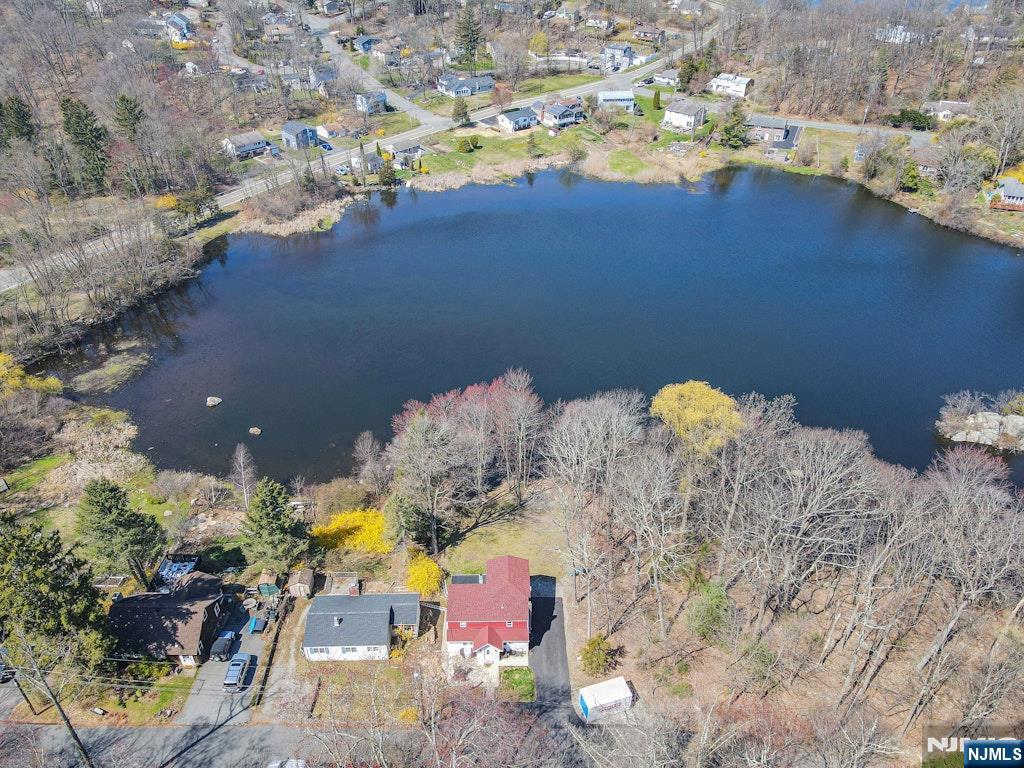 23 Upper Mountain Glen Lake Drive, West Milford, NJ 07480 Listing Photo  27