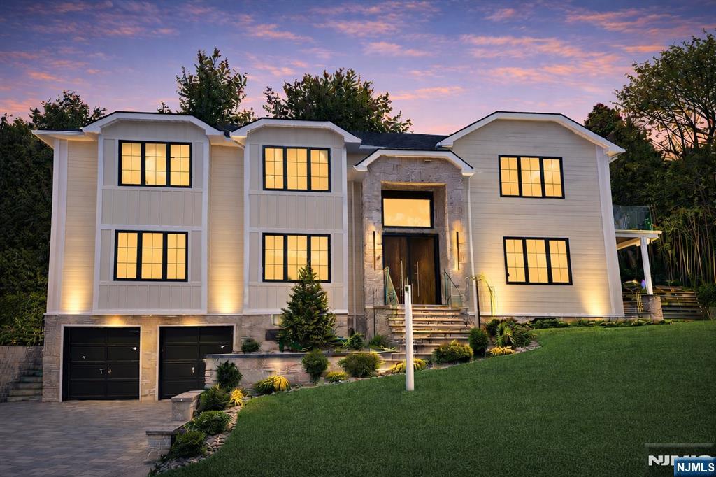 25 Macarthur Avenue - Photo 1