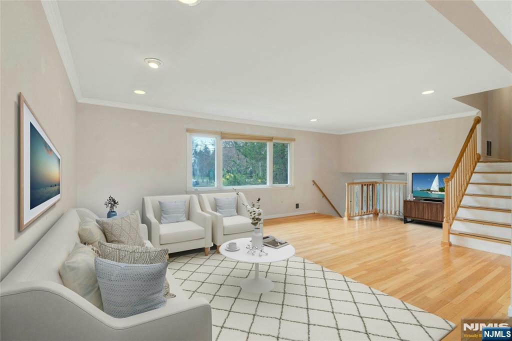 9 Hemlock Drive - Photo 5