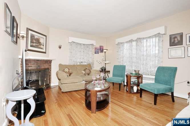 218 Hickory Avenue - Photo 4