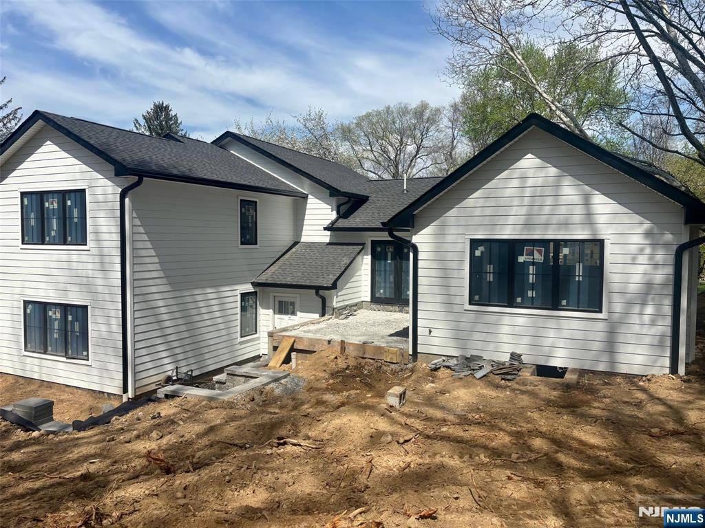 15 Strawberry Hill Road - Photo 2