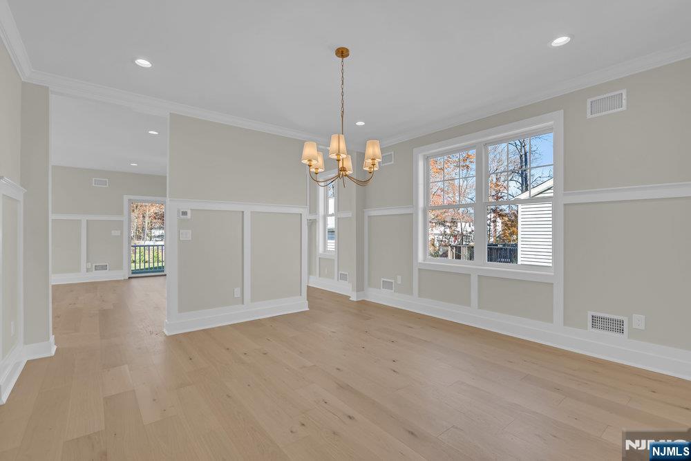44 Brooklake Road — photo 11