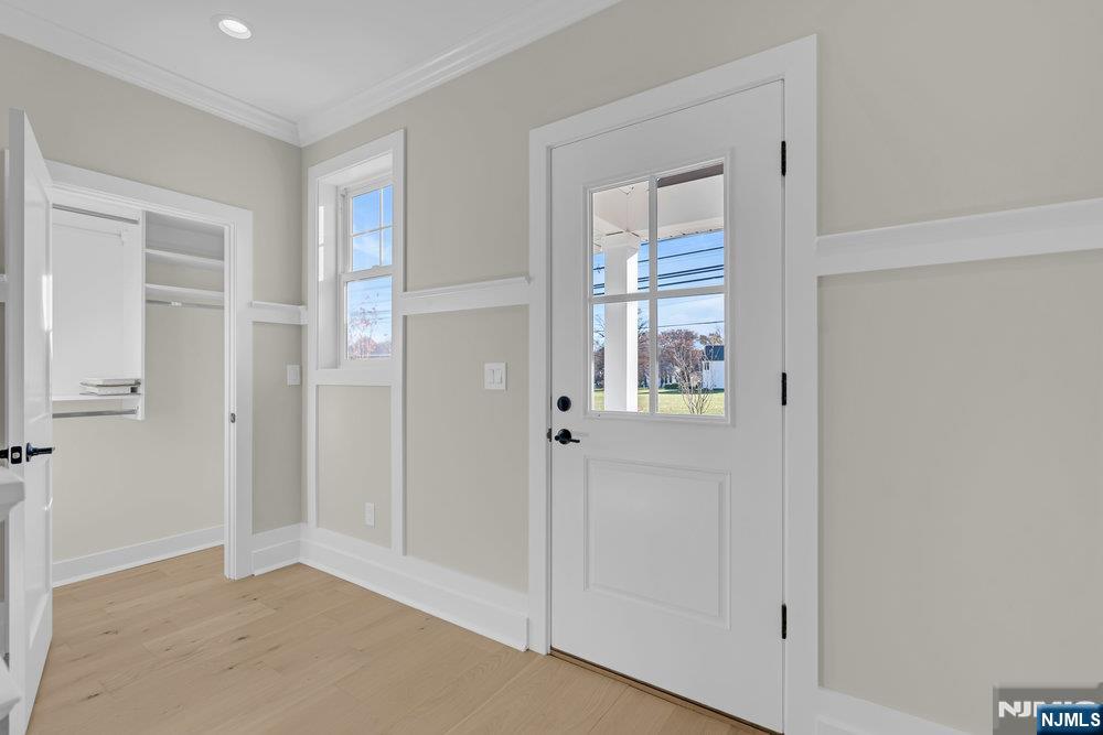 44 Brooklake Road - Photo 3