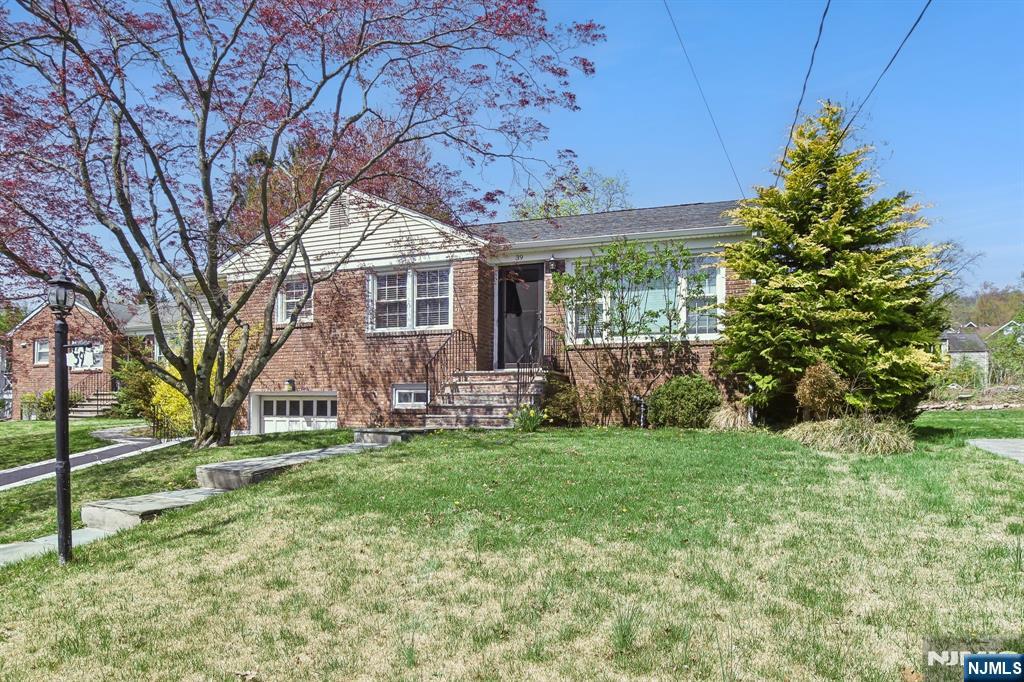 39 Glen Avenue, Millburn NJ — listing photo
