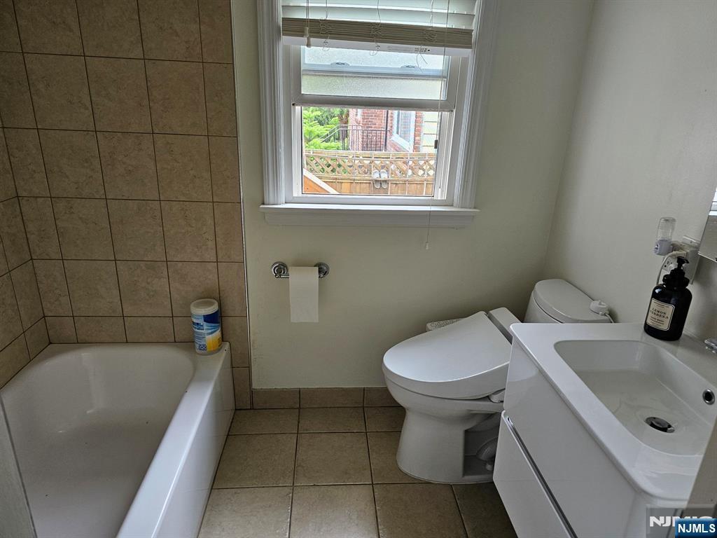 39 Glen Avenue — photo 10