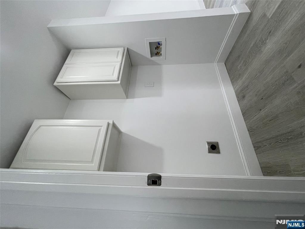 10 3rd Street - Photo 2