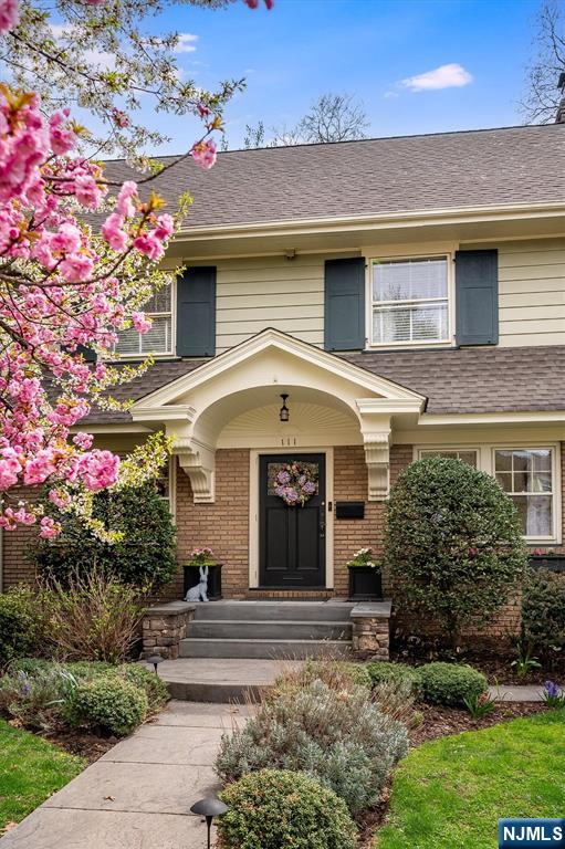 111 Montclair Avenue - Photo 2