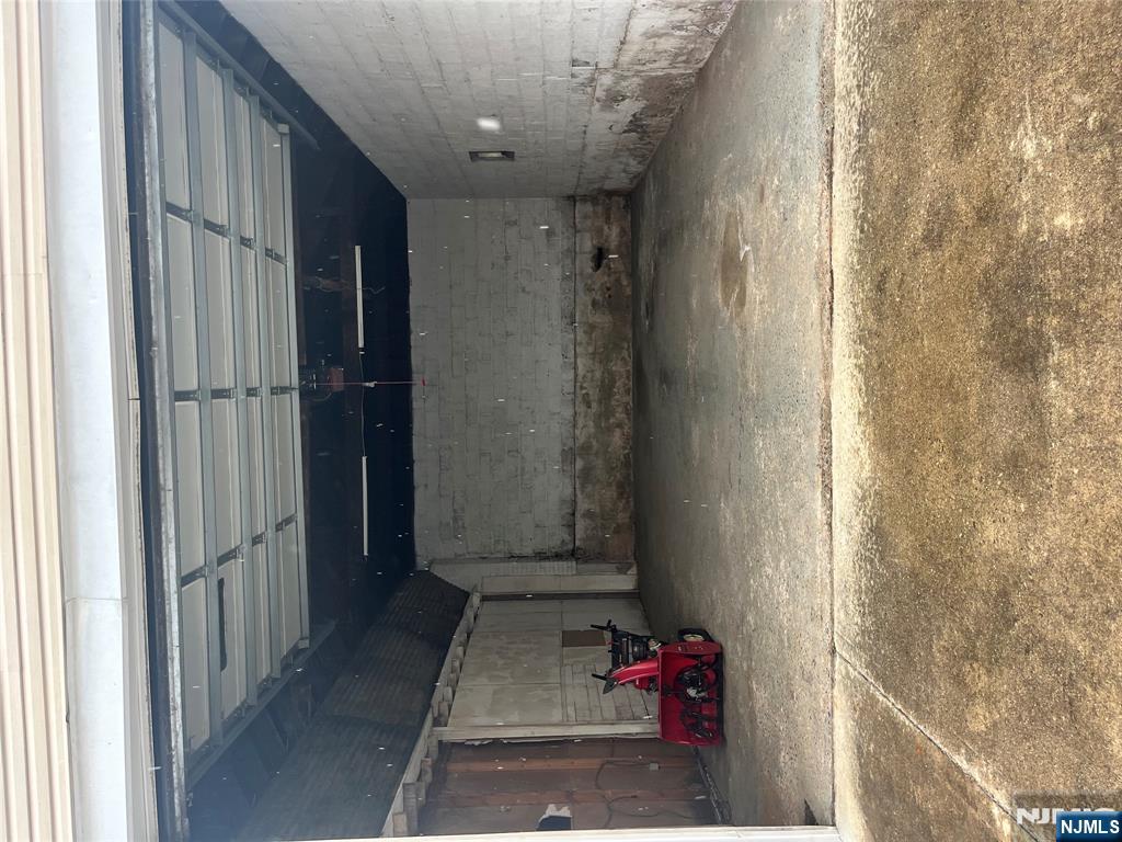 262 Macarthur Avenue - Photo 3