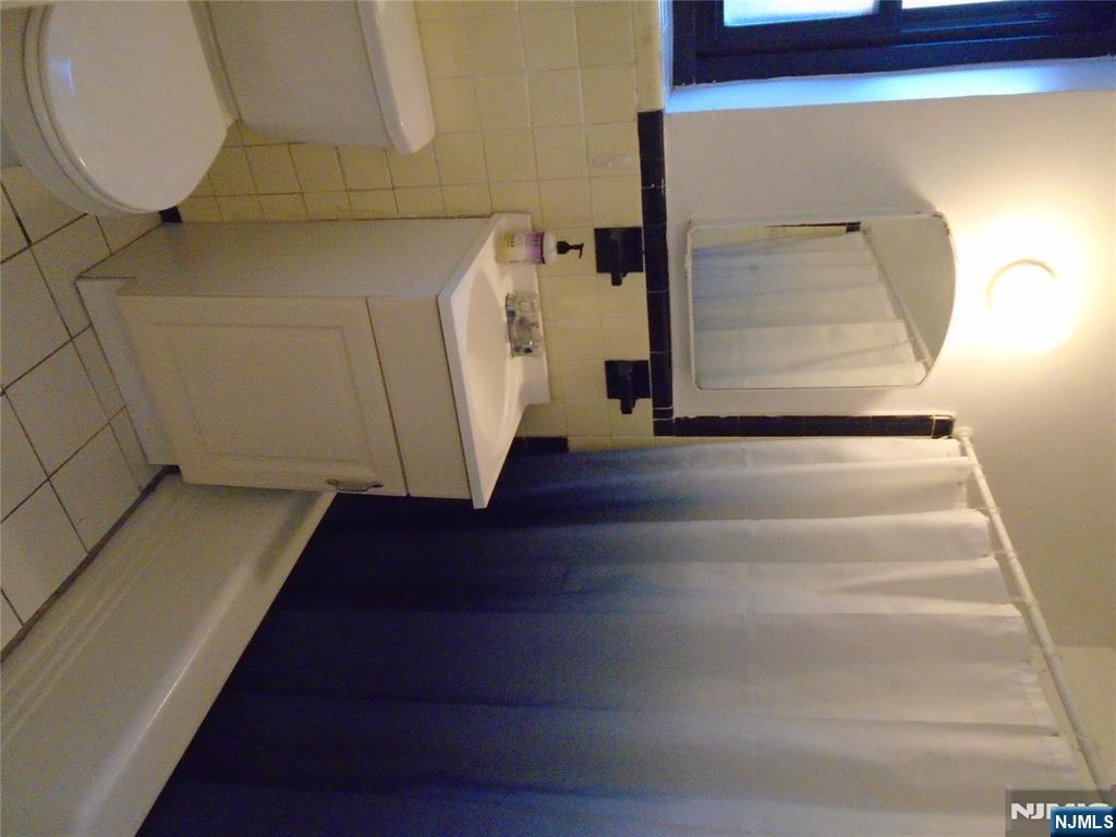 2337 Hudson UNIT B15, Fort Lee, NJ, 07024