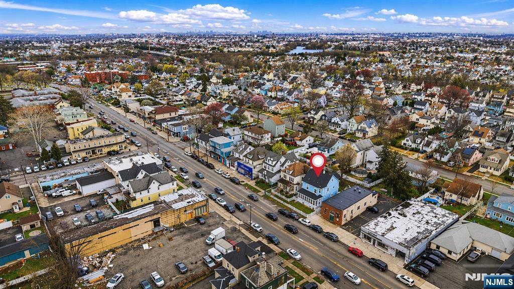 287 Crooks Avenue - Photo 5