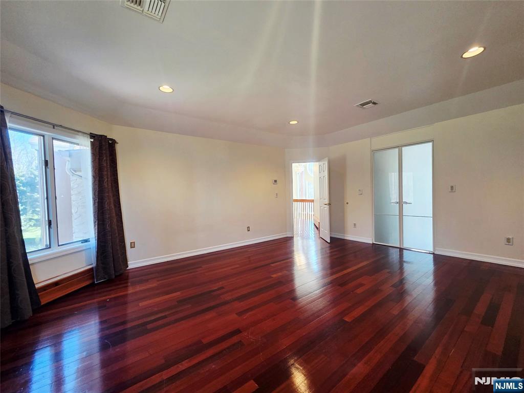 4 Valenza Lane — photo 17