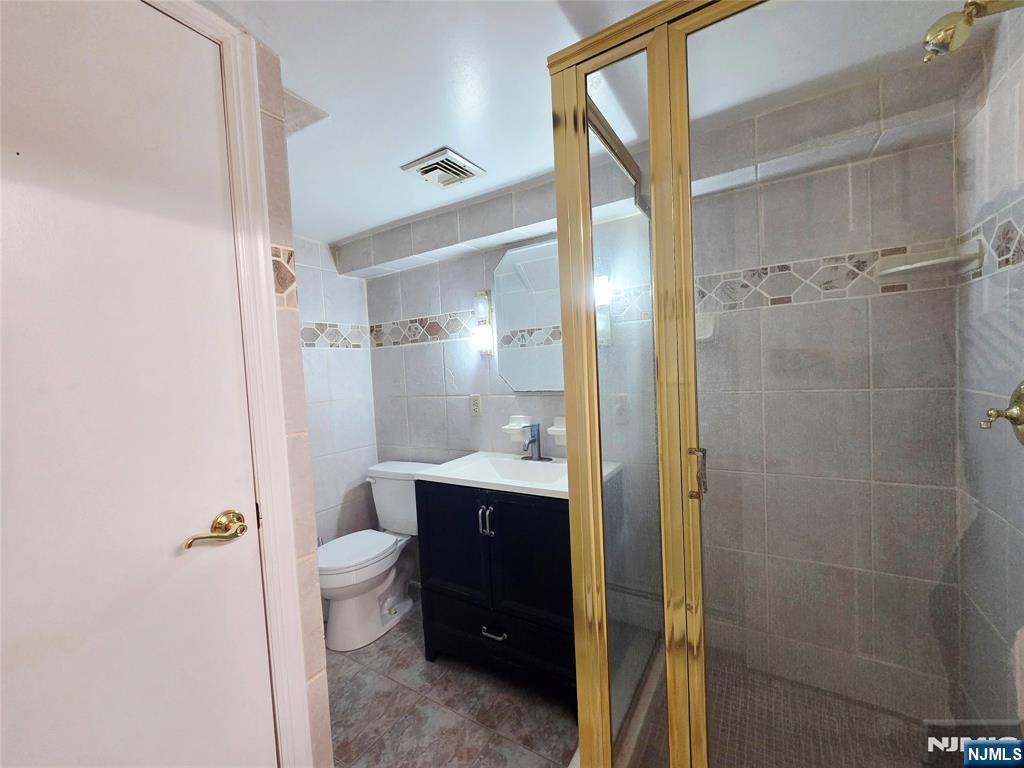 4 Valenza Lane — photo 30